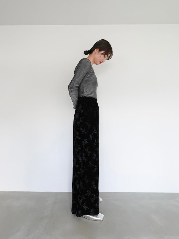 モデル身長:168cm / カラー:Black