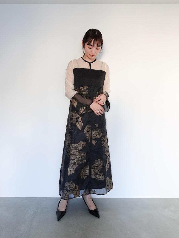 モデル身長:168cm / カラー:Gold