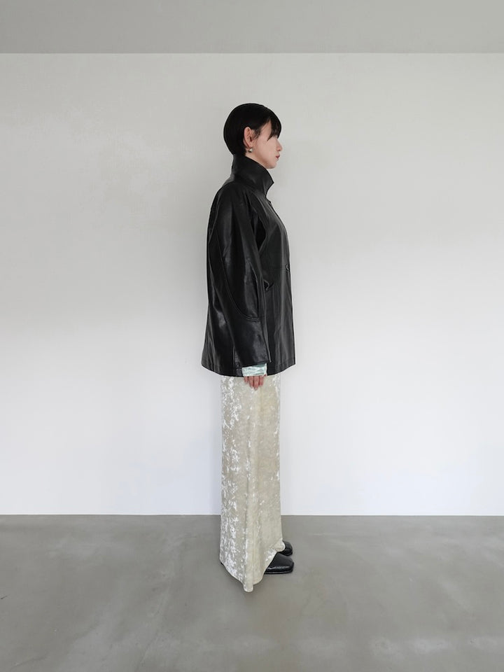 モデル身長:162cm / カラー:Ivory / 着用サイズ:Mサイズ