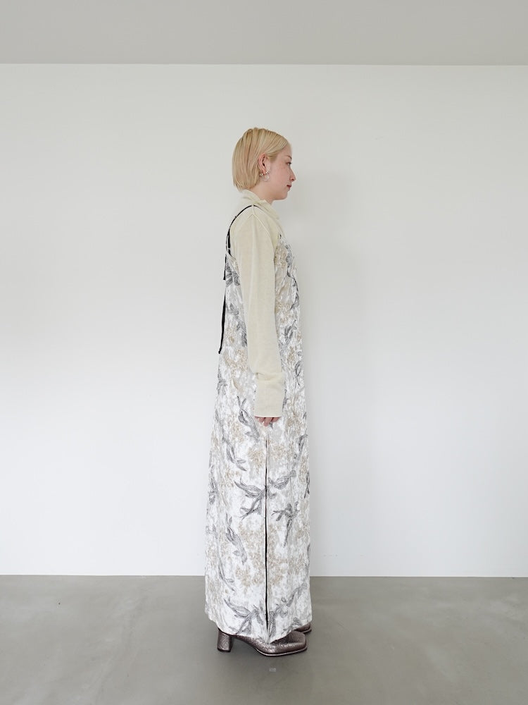 モデル身長:153cm / カラー:White