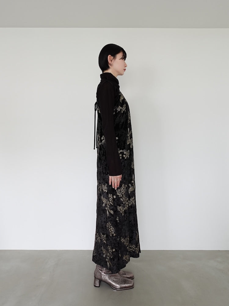 モデル身長:162cm / カラー:Black