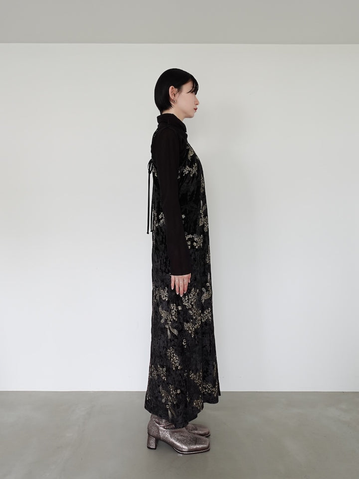 モデル身長:162cm / カラー:Black