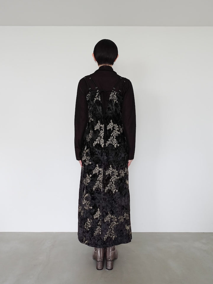 モデル身長:162cm / カラー:Black