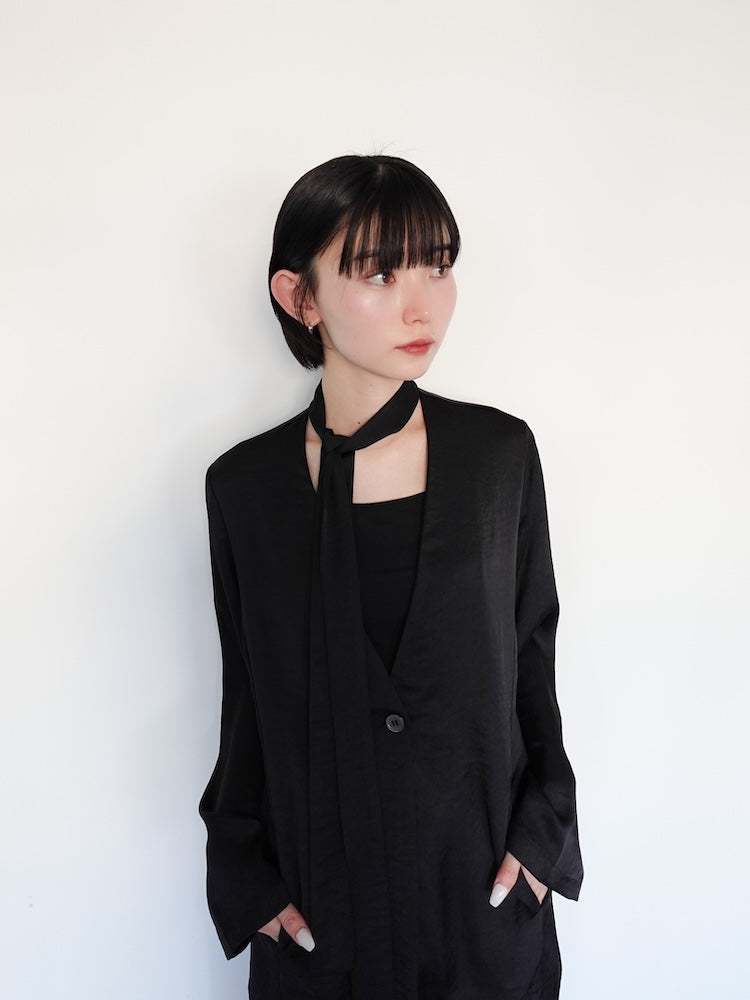 モデル身長:162cm / カラー:Black