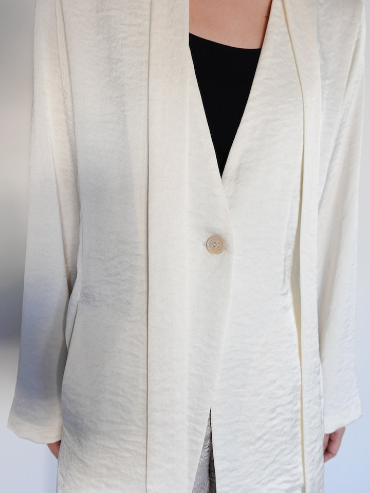 モデル身長:168cm / カラー:OffWhite