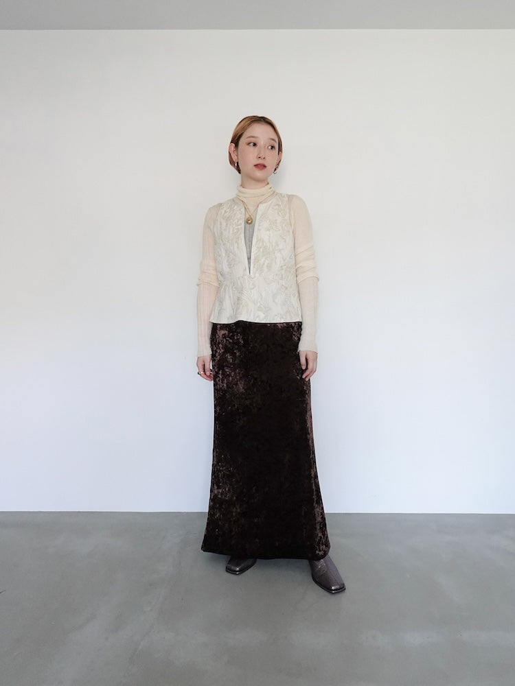 モデル身長:153cm / カラー:Brown / 着用サイズ:Sサイズ