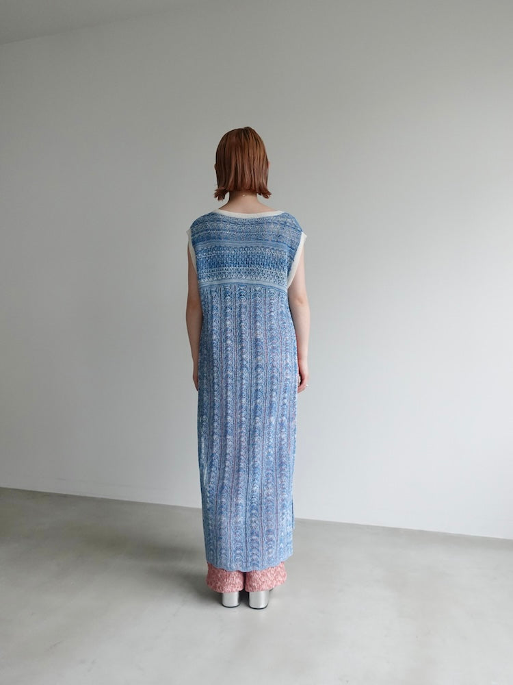 モデル身長:153cm / カラー:Blue