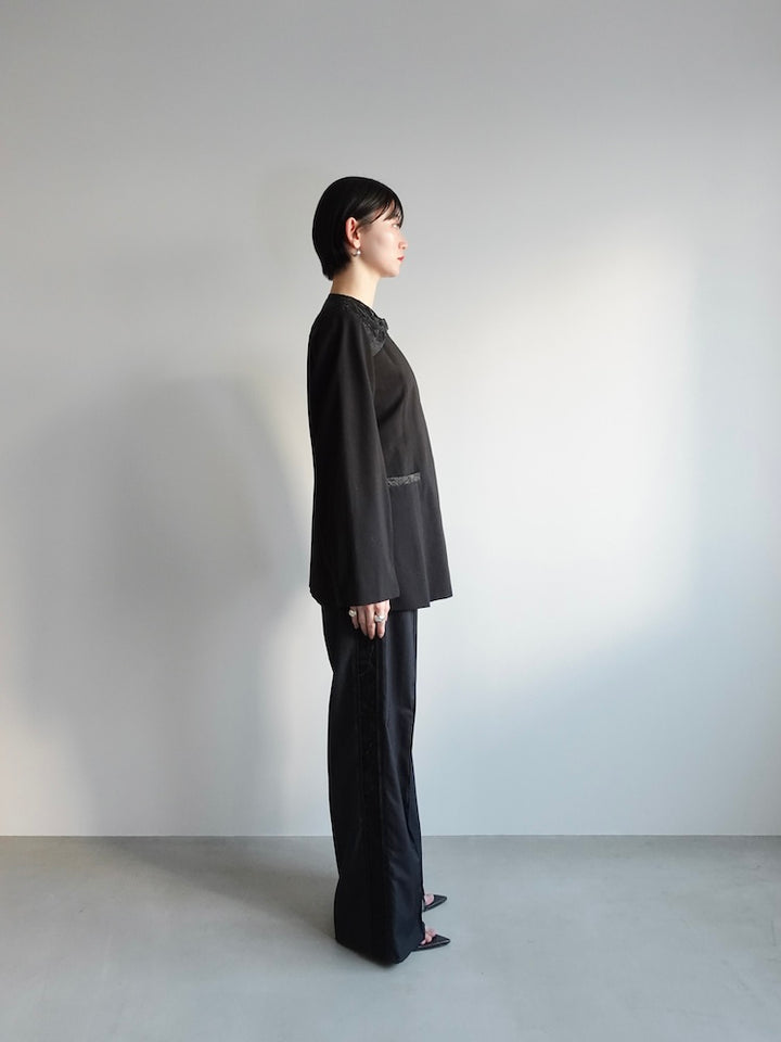 モデル身長:162cm / カラー:Black