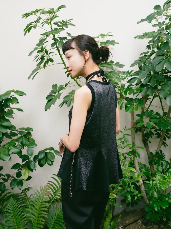 モデル身長:165cm / カラー:Black