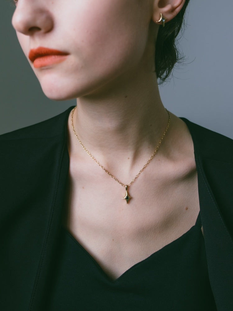 カラー:Gold × Onyx (Black)