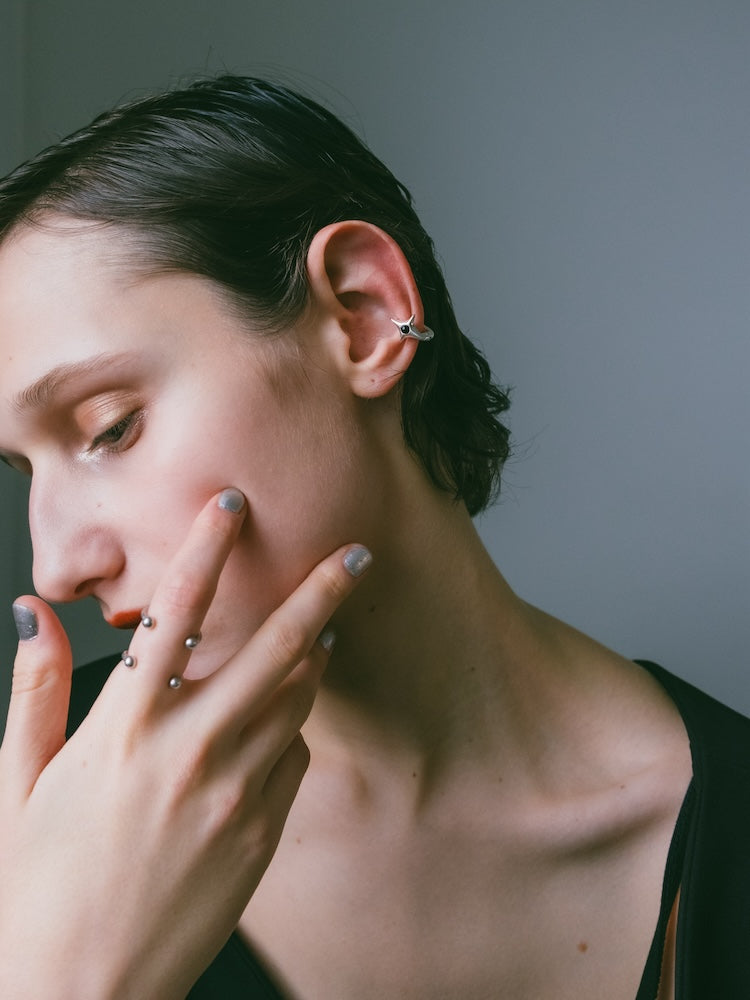 カラー:Silver × Onyx (Black)