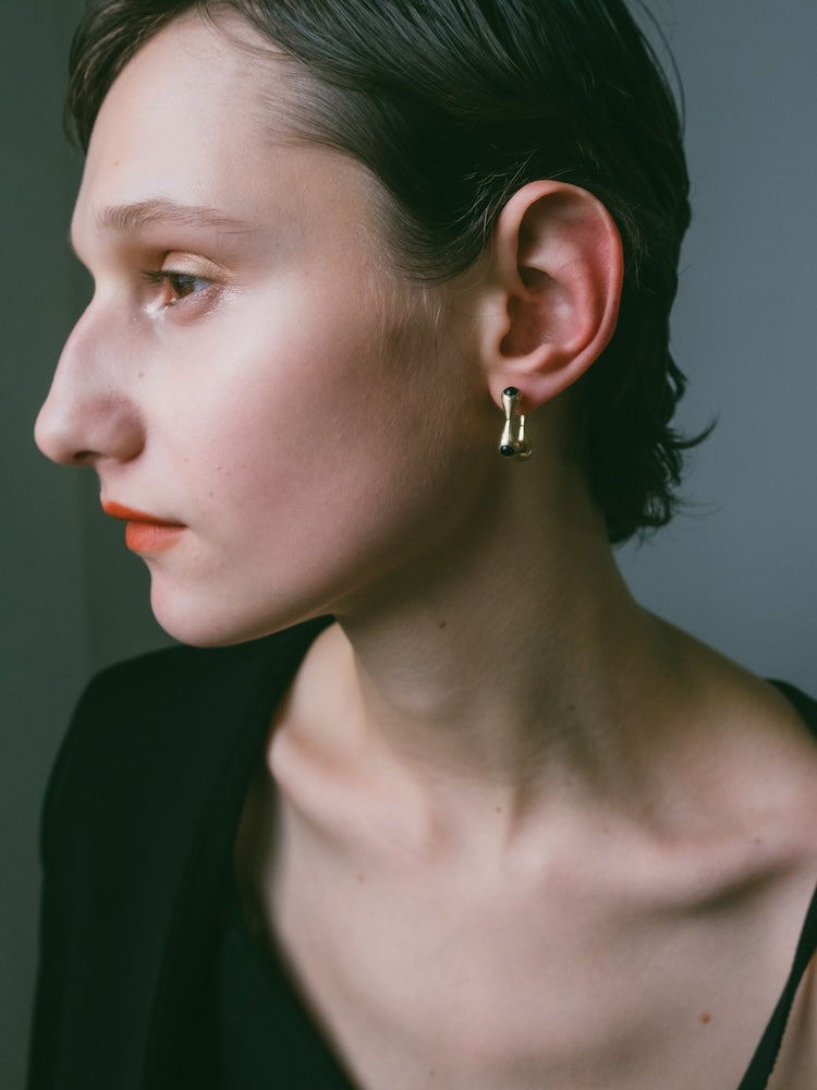 カラー:Gold × Onyx (Black)