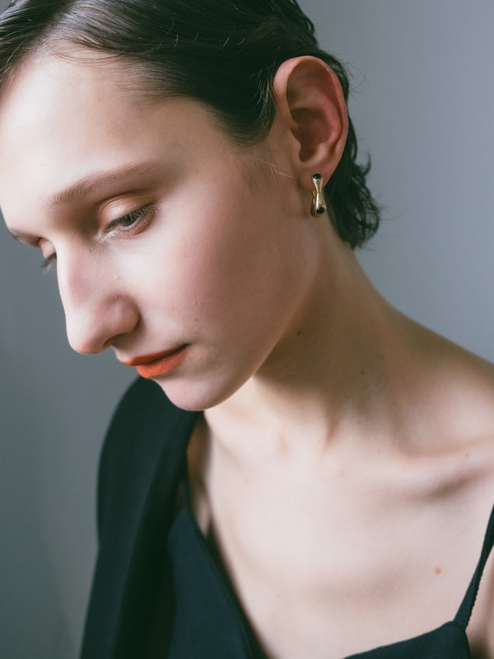 カラー:Gold × Onyx (Black)