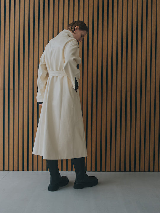 モデル身長:176cm / カラー:White