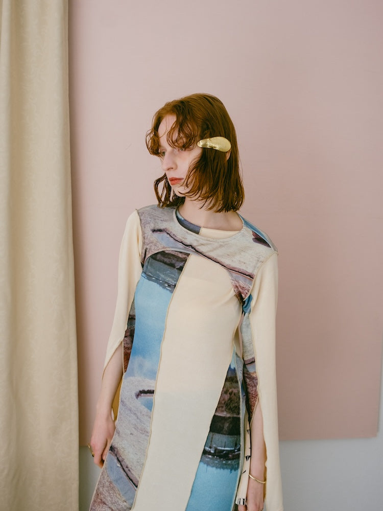 カラー:Gold (ブラウンの巾着が付属します)