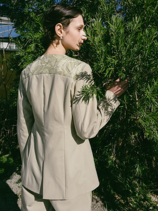 モデル身長:172cm / カラー:Pistacchio