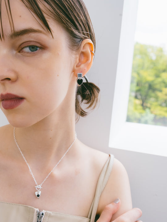 カラー:Silver × Onyx (Black)