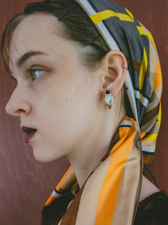 カラー:Gold × Onyx × Howlite (Black × White)