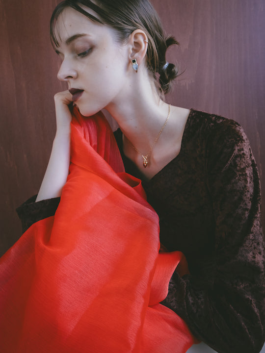 カラー:Gold × Onyx × Howlite (Black × White)