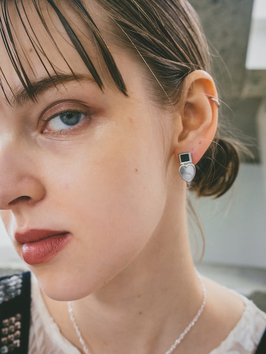 カラー:Silver × Onyx × Howlite (Black × White)