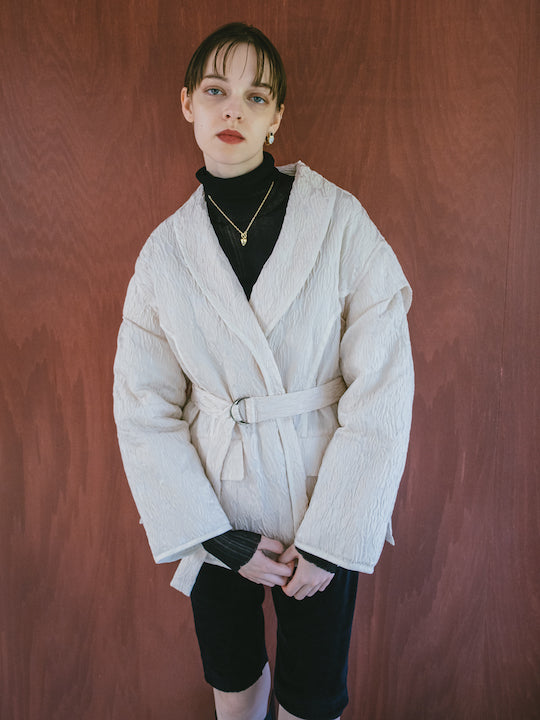 モデル身長:175cm / カラー:Ivory