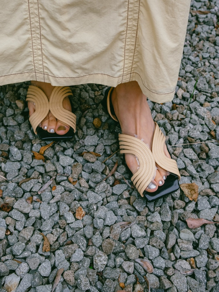 カラー:Beige / サイズ:S, M, L