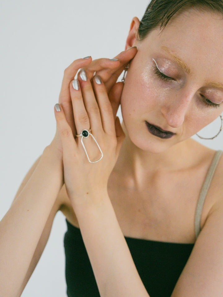 カラー:Silver × Onyx (Black)