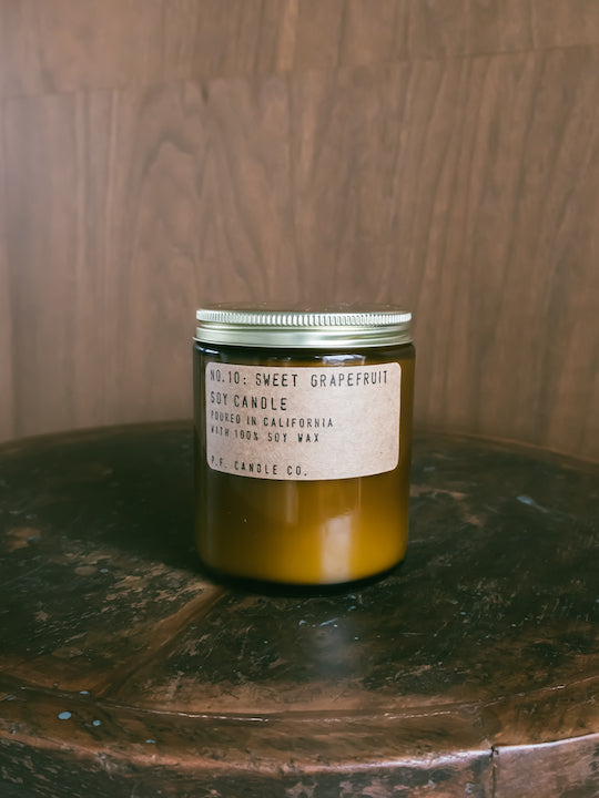 7.2oz Soy Wax Candle / 10 SWEET GRAPEFRUIT