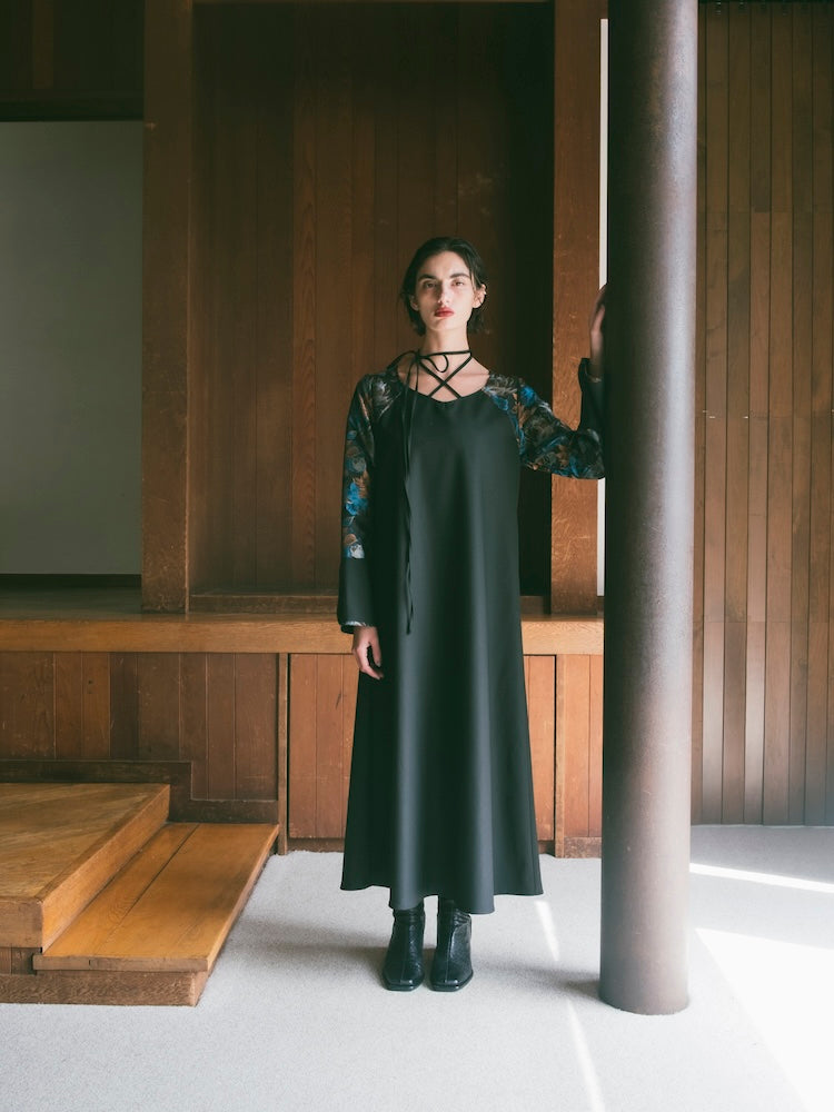 モデル身長:170cm / カラー:Black