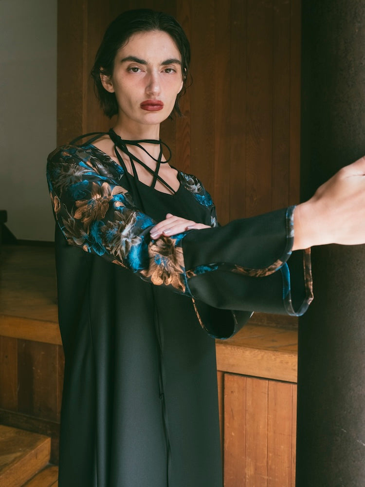 モデル身長:170cm / カラー:Black