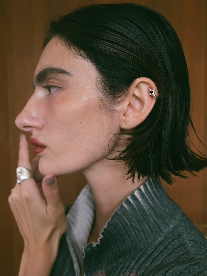 カラー:Silver × Onyx (Black)