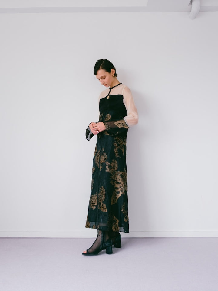 モデル身長:172cm / カラー:Gold