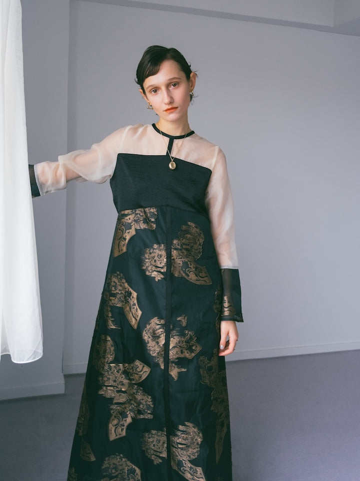 モデル身長:172cm / カラー:Gold