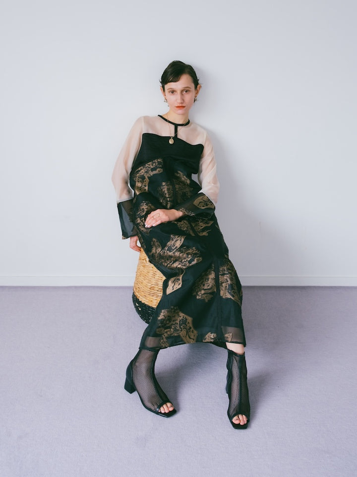 モデル身長:172cm / カラー:Gold