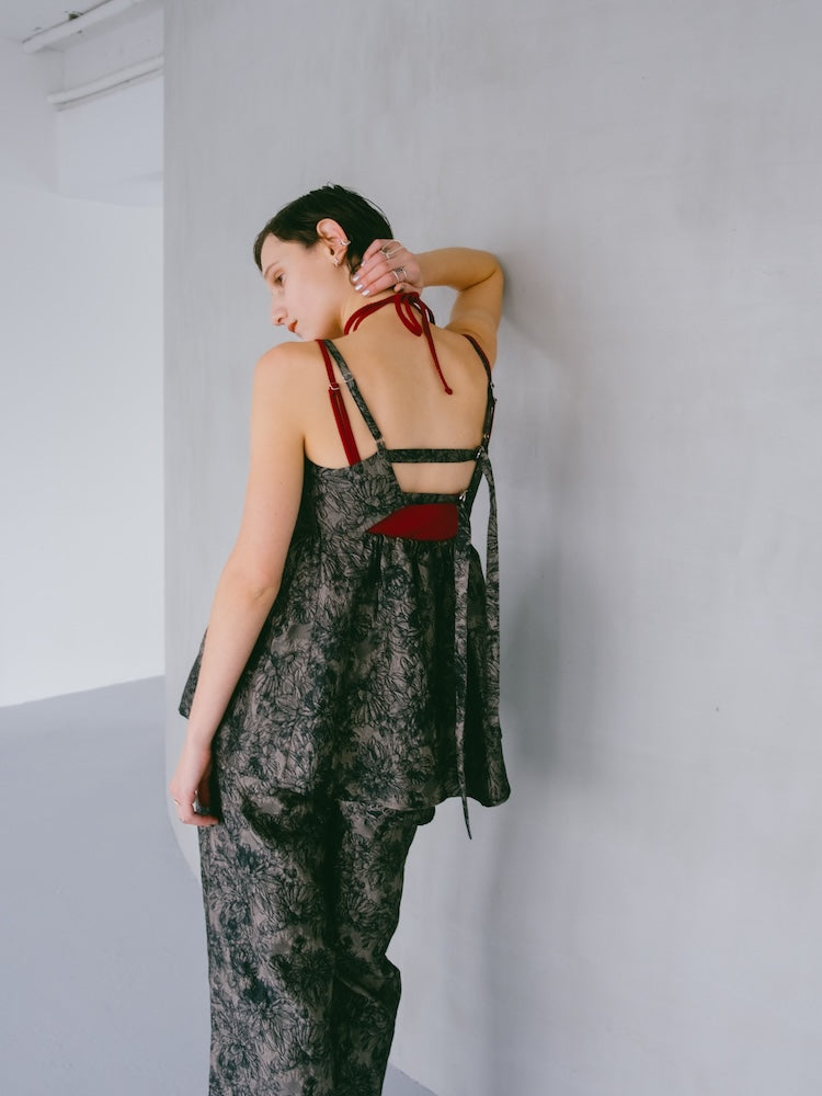 モデル身長:172cm / カラー:Black