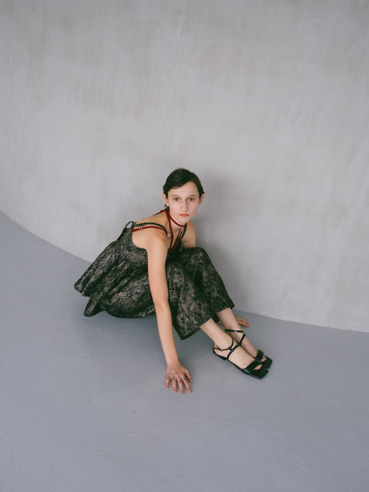 カラー:Black / サイズ:S, M, L