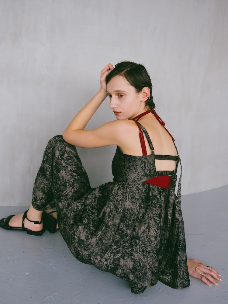 モデル身長:172cm / カラー:Red