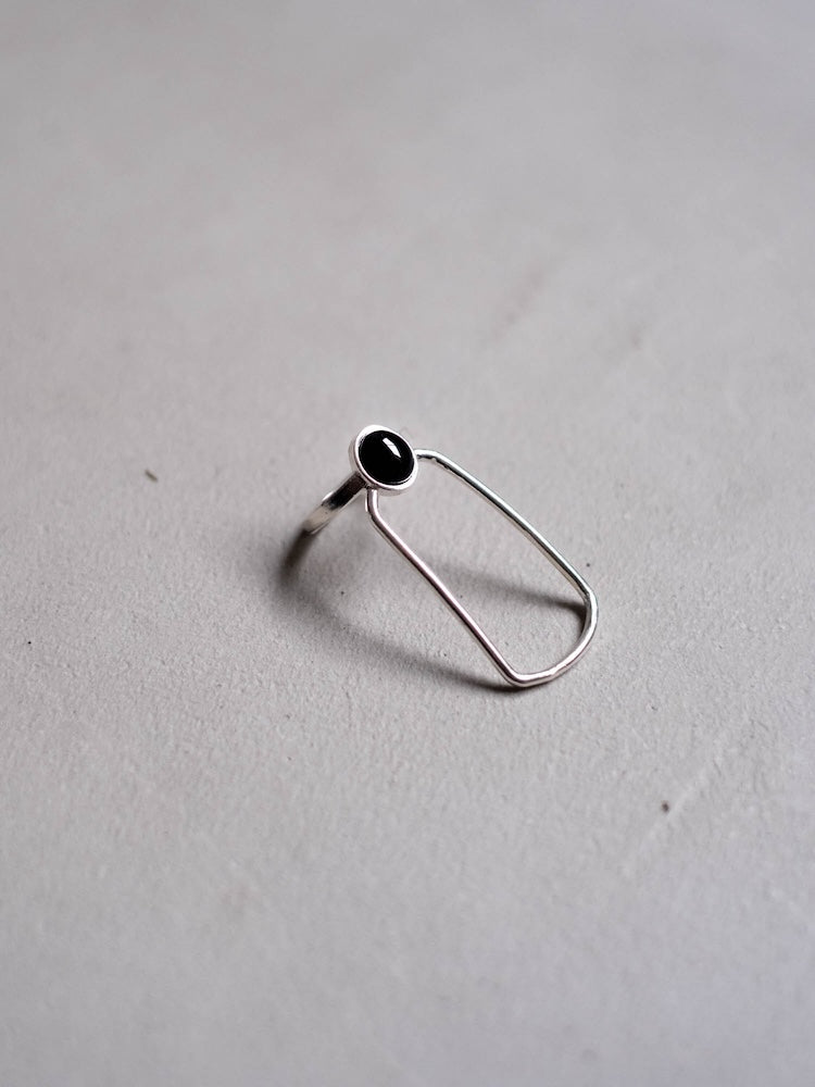 カラー:Silver × Onyx (Black)