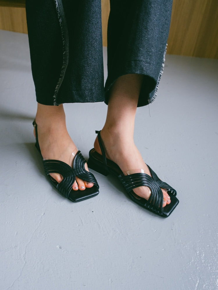 カラー:Black / サイズ:S, M, L