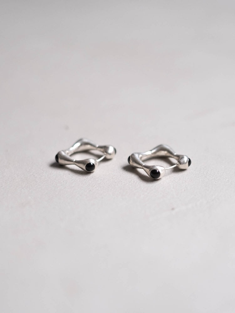 カラー:Silver × Onyx (Black)