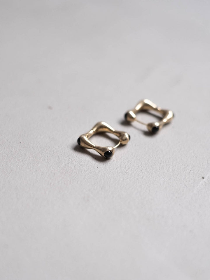 カラー:Gold × Onyx (Black)