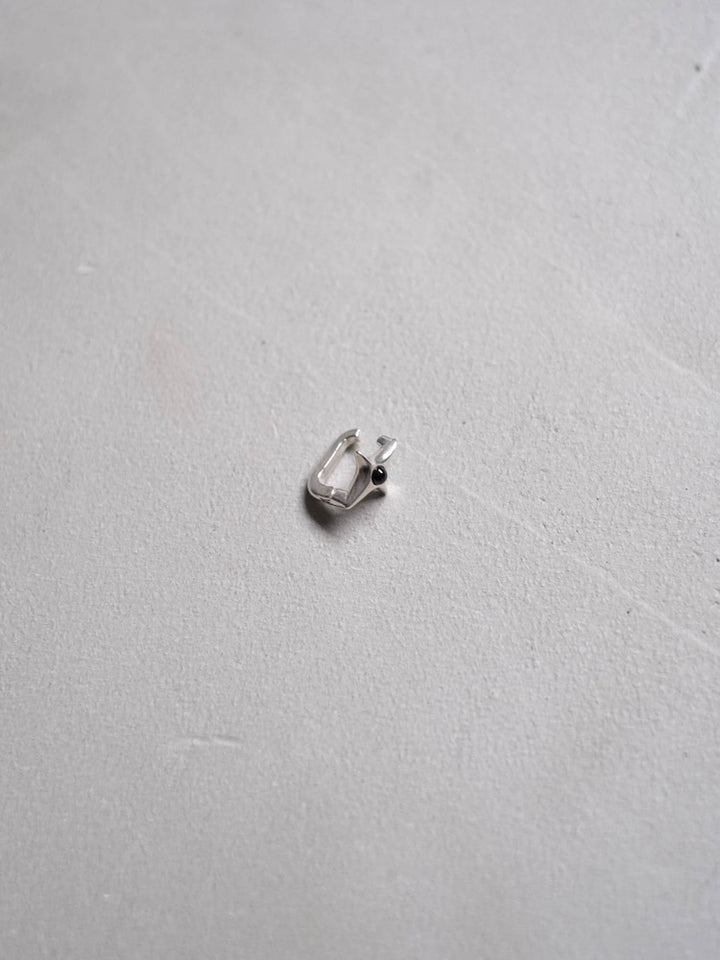 カラー:Silver × Onyx (Black)