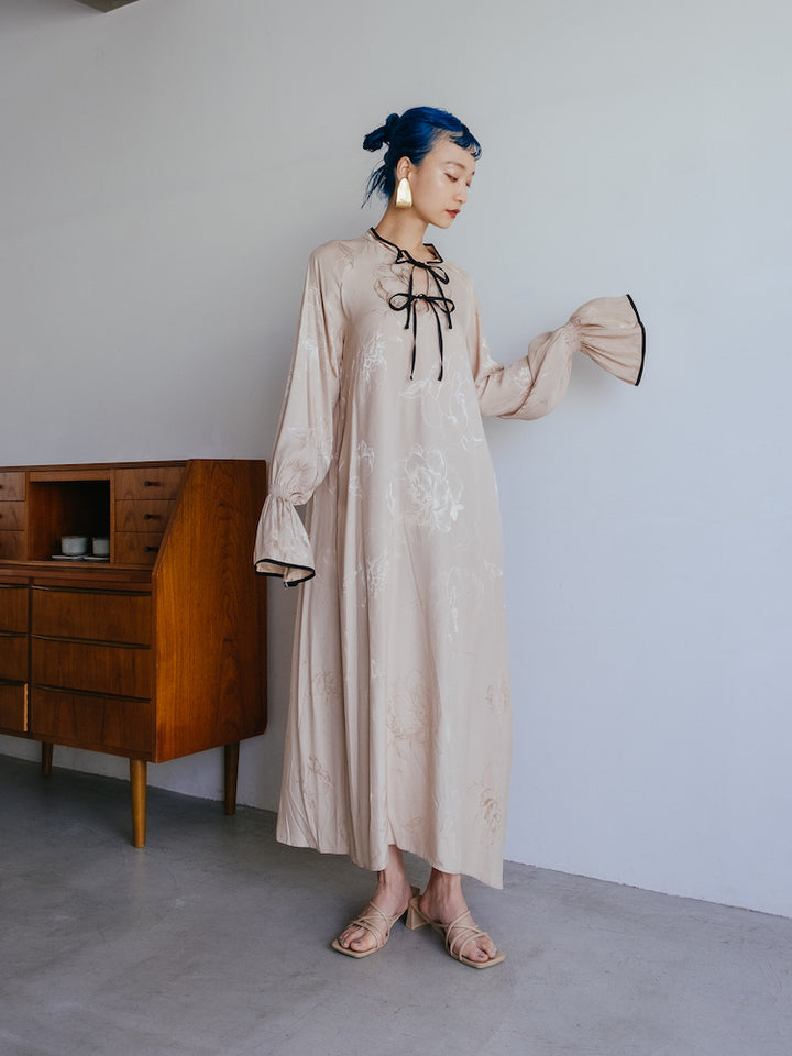 モデル身長:165cm / カラー:Ivory