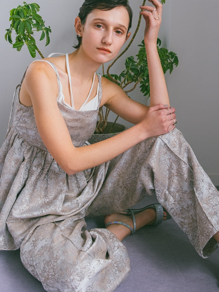 モデル身長:172cm / カラー:Graige