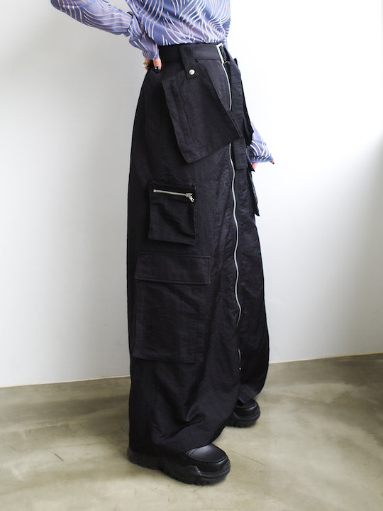 モデル身長:158cm / カラー:Black