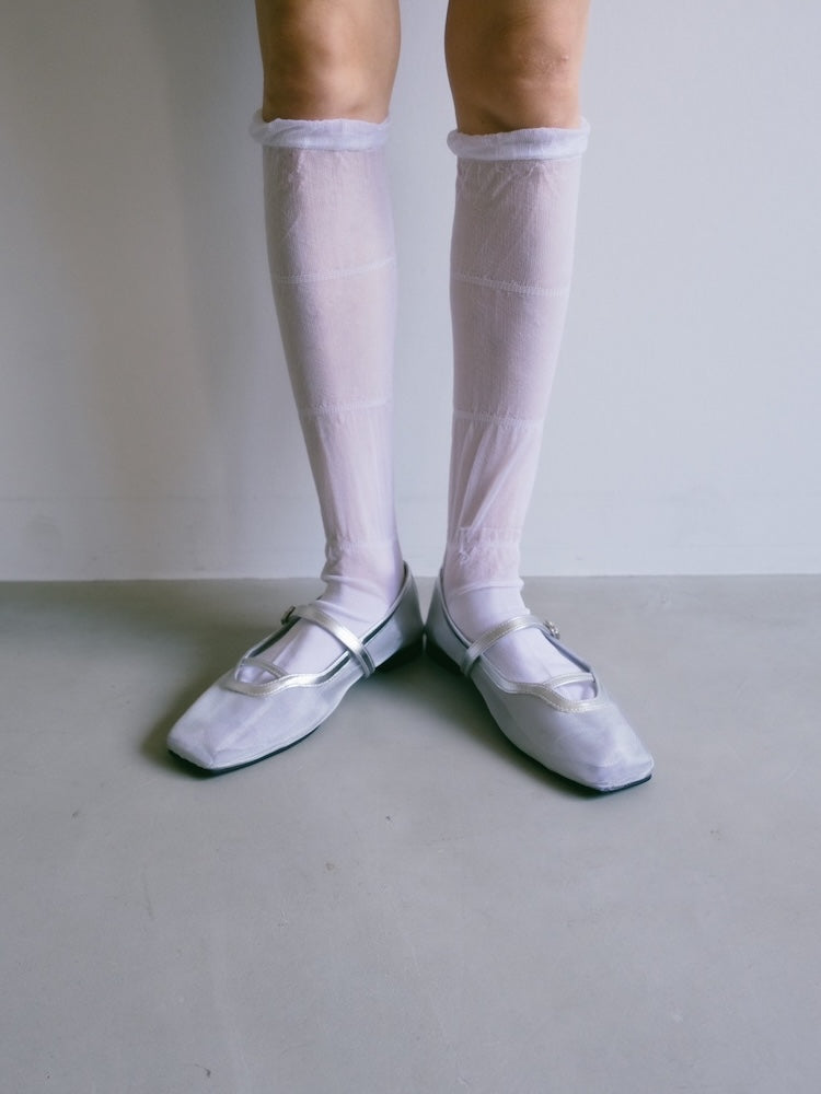 カラー:White