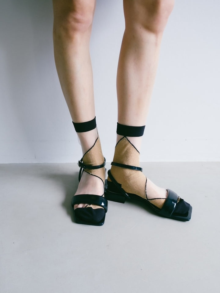 カラー:Black / サイズ:S, M, L