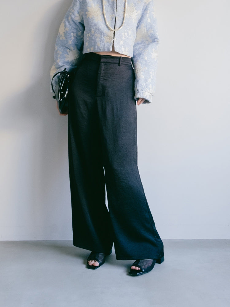 モデル身長:166cm / カラー:Black