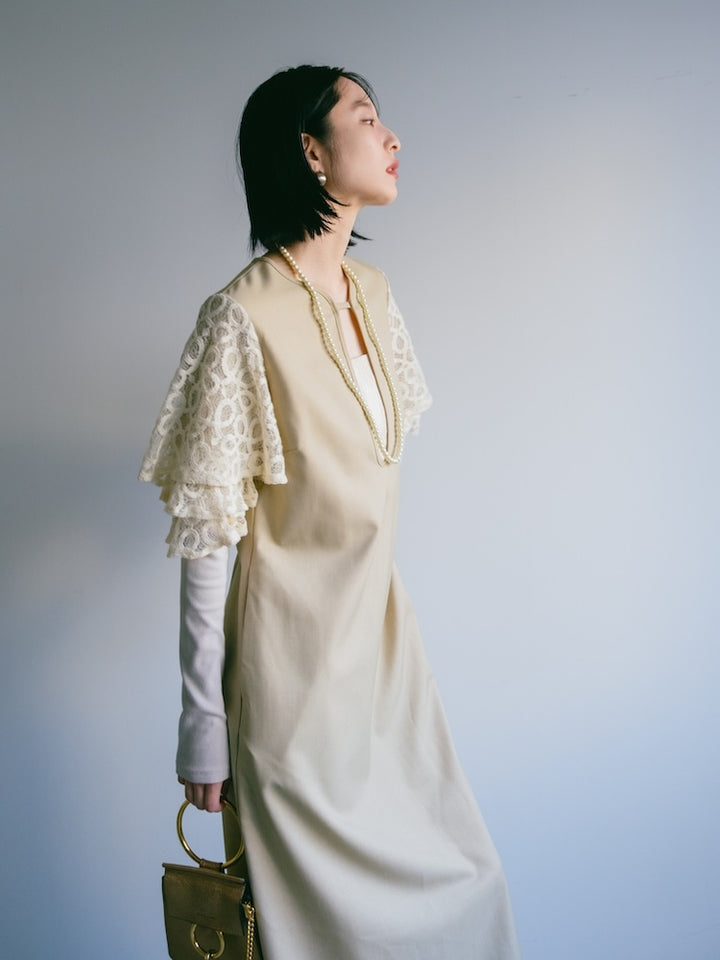 モデル身長:165cm / カラー:Beige