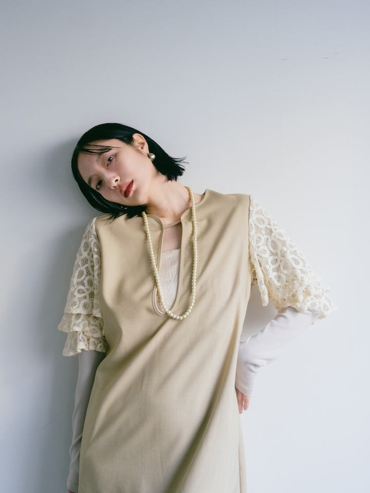モデル身長:165cm / カラー:Beige
